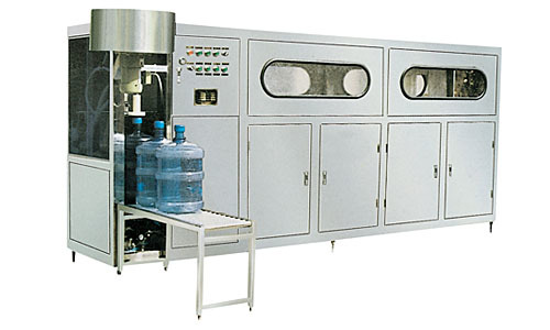 150桶小時(shí)全自動大桶水灌裝機(jī).jpg 150桶小時(shí)全自動大桶水灌裝機(jī).jpg
